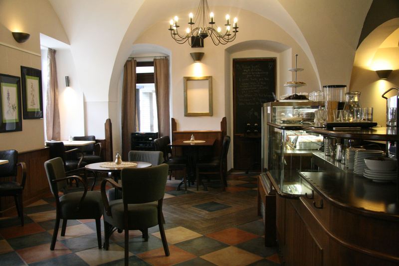 Café and restaurant-6