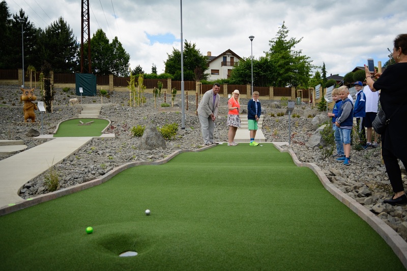 Adventure golf-1